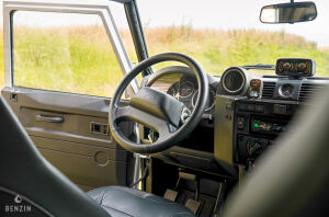 Land Rover Defender 90 Td4 Black Edition 25k km - 2014