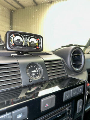 Land Rover Defender 90 Td4 Black Edition 25k km - 2014