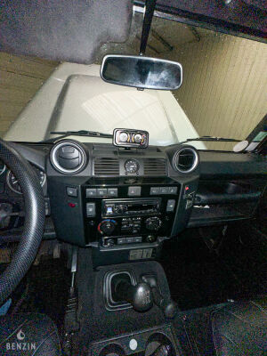 Land Rover Defender 90 Td4 Black Edition 25k km - 2014