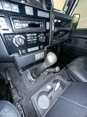 Land Rover Defender 90 Td4 Black Edition 25k km - 2014