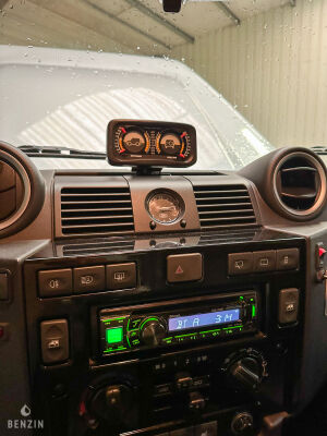 Land Rover Defender 90 Td4 Black Edition 25k km - 2014