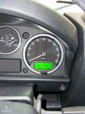 Land Rover Defender 90 Td4 Black Edition 25k km - 2014