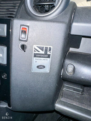 Land Rover Defender 90 Td4 Black Edition 25k km - 2014