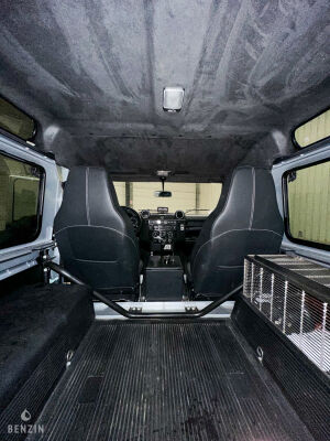 Land Rover Defender 90 Td4 Black Edition 25k km - 2014