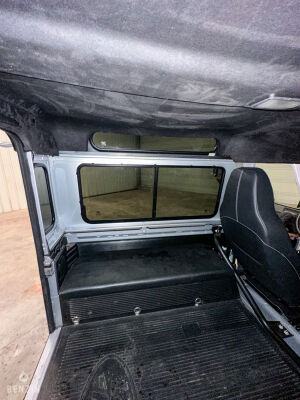 Land Rover Defender 90 Td4 Black Edition 25k km - 2014