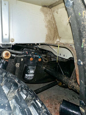 Land Rover Defender 90 Td4 Black Edition 25k km - 2014