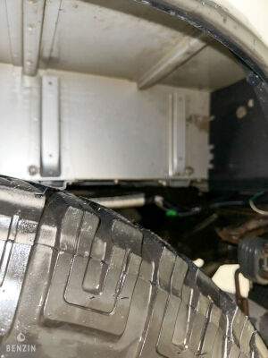 Land Rover Defender 90 Td4 Black Edition 25k km - 2014