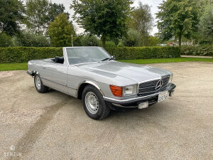 Mercedes-Benz 350 SL R107 - 1977