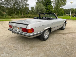 Mercedes-Benz 350 SL R107 - 1977
