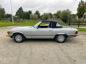 Mercedes-Benz 350 SL R107 - 1977