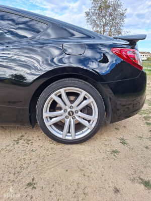 Hyundai Genesis Coupé 3.8 V6 - 2012