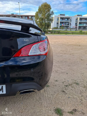 Hyundai Genesis Coupé 3.8 V6 - 2012