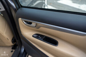 Volvo V70R AWD - 2004