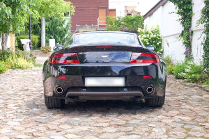 Aston Martin V8 Vantage - 2008