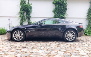 Aston Martin V8 Vantage - 2008