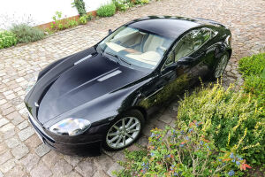 Aston Martin V8 Vantage - 2008