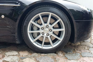 Aston Martin V8 Vantage - 2008