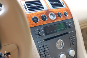 Aston Martin V8 Vantage - 2008