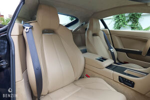 Aston Martin V8 Vantage - 2008