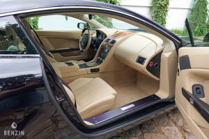 Aston Martin V8 Vantage - 2008