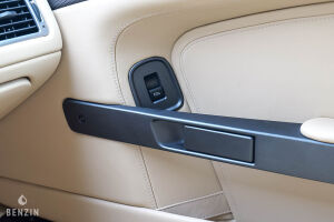 Aston Martin V8 Vantage - 2008