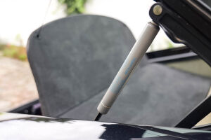 Aston Martin V8 Vantage - 2008