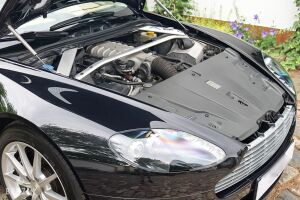 Aston Martin V8 Vantage - 2008