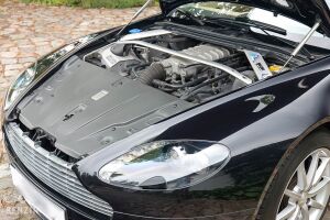 Aston Martin V8 Vantage - 2008