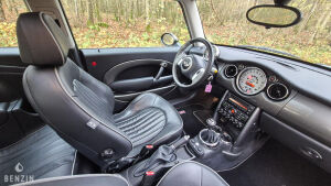 Mini One Park Lane 49k km - 2006