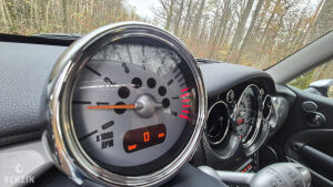 Mini One Park Lane 49k km - 2006