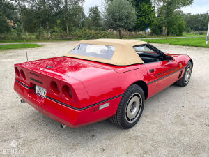 Chevrolet Corvette C4 Indy 500 Pace Car - 1986
