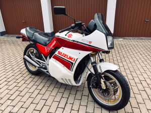 Suzuki GSX 750 ES - 1986