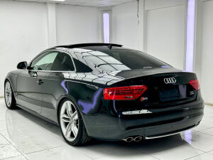 Audi S5 - 2008