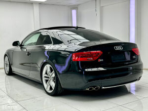 Audi S5 - 2008