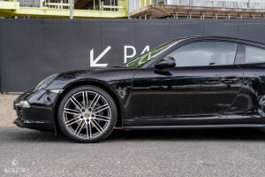 Porsche 911 type 991 Carrera 4 - 2013