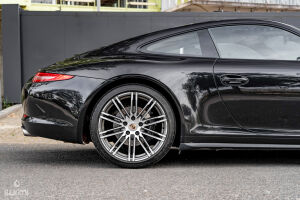 Porsche 911 type 991 Carrera 4 - 2013