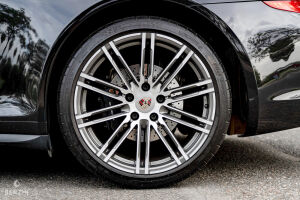 Porsche 911 type 991 Carrera 4 - 2013