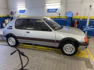 Peugeot 205 GTI 1.6 105 - 1984