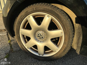 Volkswagen New Beetle Cabriolet - 2004