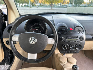 Volkswagen New Beetle Cabriolet - 2004