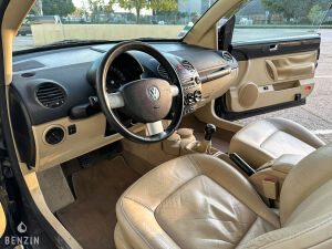 Volkswagen New Beetle Cabriolet - 2004