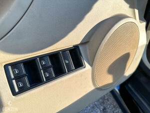 Volkswagen New Beetle Cabriolet - 2004