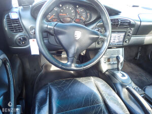 Porsche 911 type 996 Carrera - 2001