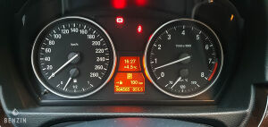 BMW 335i e92 DKG 65k km - 2010