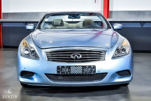 Infiniti G37 Cabriolet - 2012