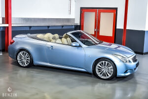 Infiniti G37 Cabriolet - 2012