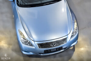 Infiniti G37 Cabriolet - 2012