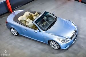 Infiniti G37 Cabriolet - 2012