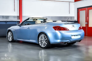 Infiniti G37 Cabriolet - 2012
