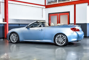 Infiniti G37 Cabriolet - 2012